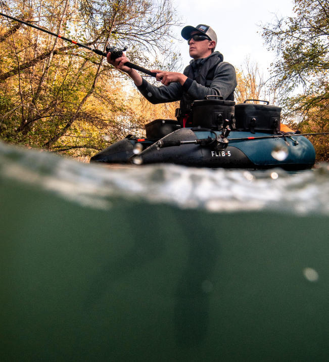 Comment débuter la pêche en float tube ? Les conseils sportifs Décathlon
